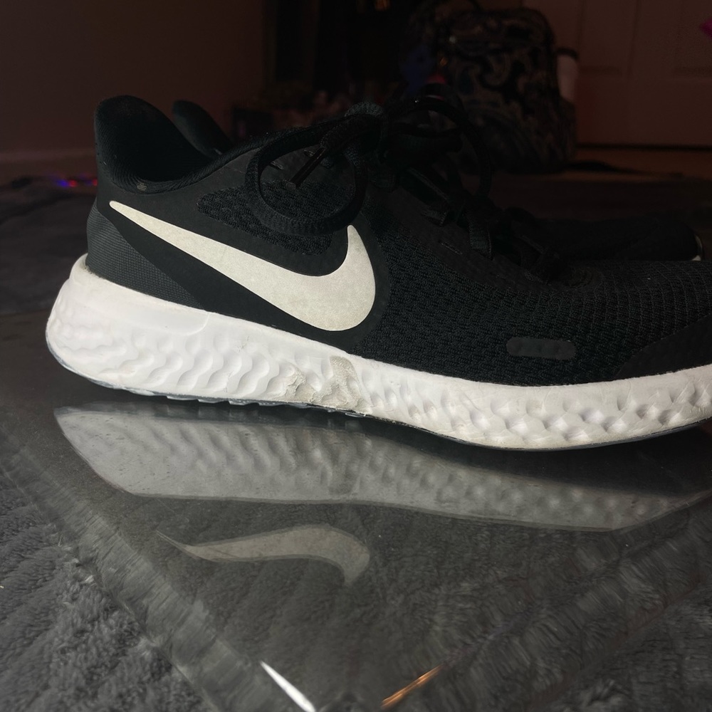 NIKE REVOLUTION RUNNING SHOES!